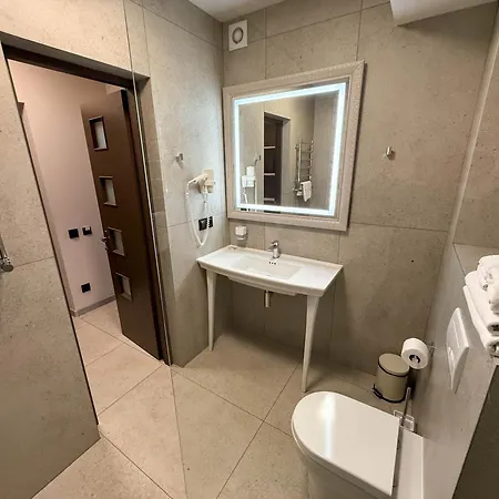 Komilfo Hotel 3*