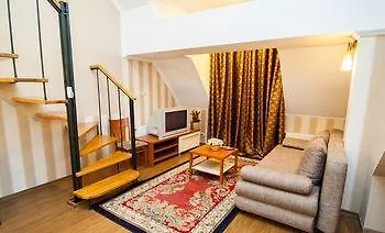 Komilfo Hotel 3*