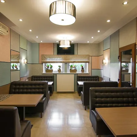 Hotel Komilfo 3*