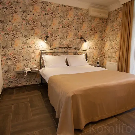 Komilfo 3*